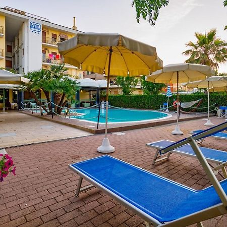 Hotel Miramare - Silvi Marina Exteriér fotografie