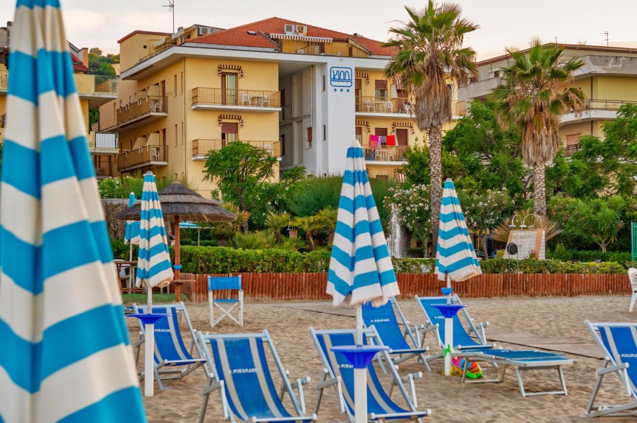Hotel Miramare - Silvi Marina Exteriér fotografie