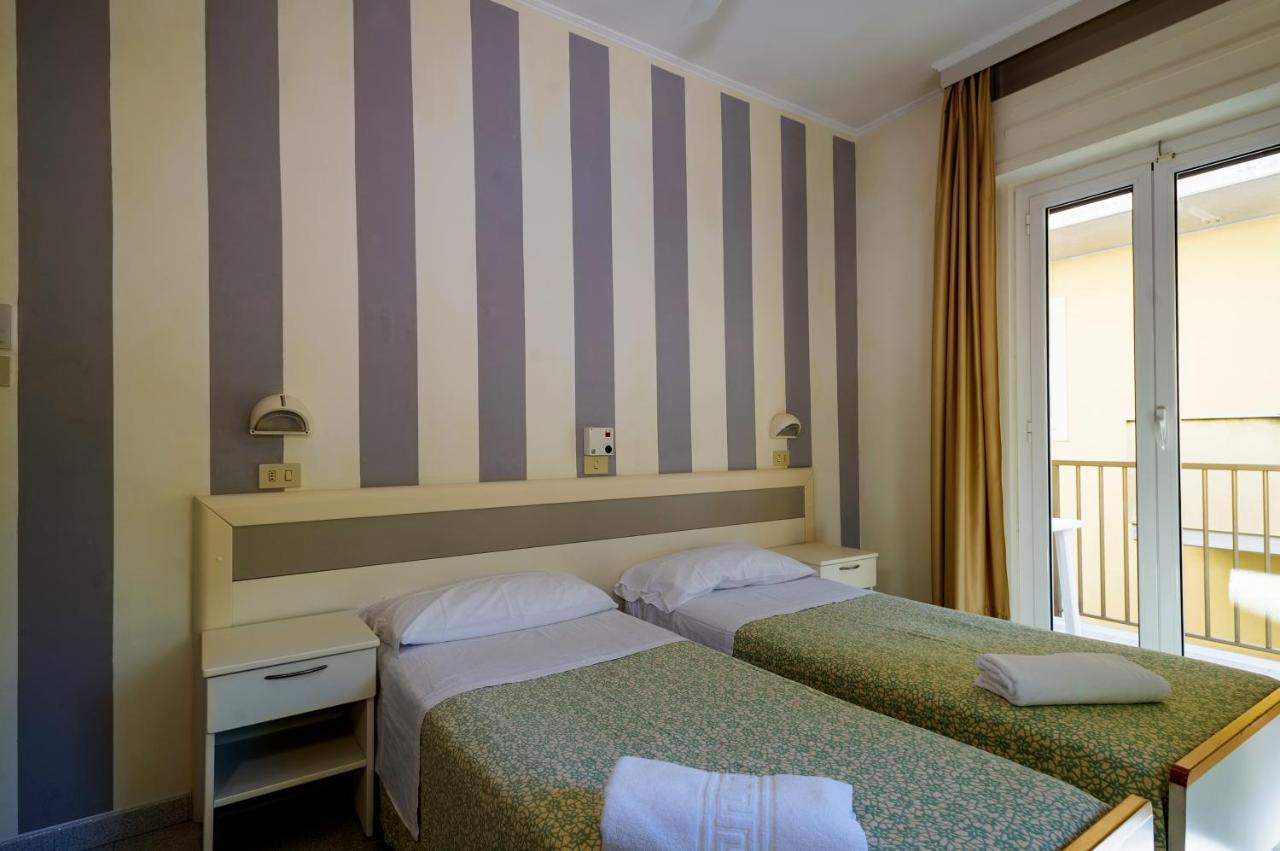Hotel Miramare - Silvi Marina Exteriér fotografie