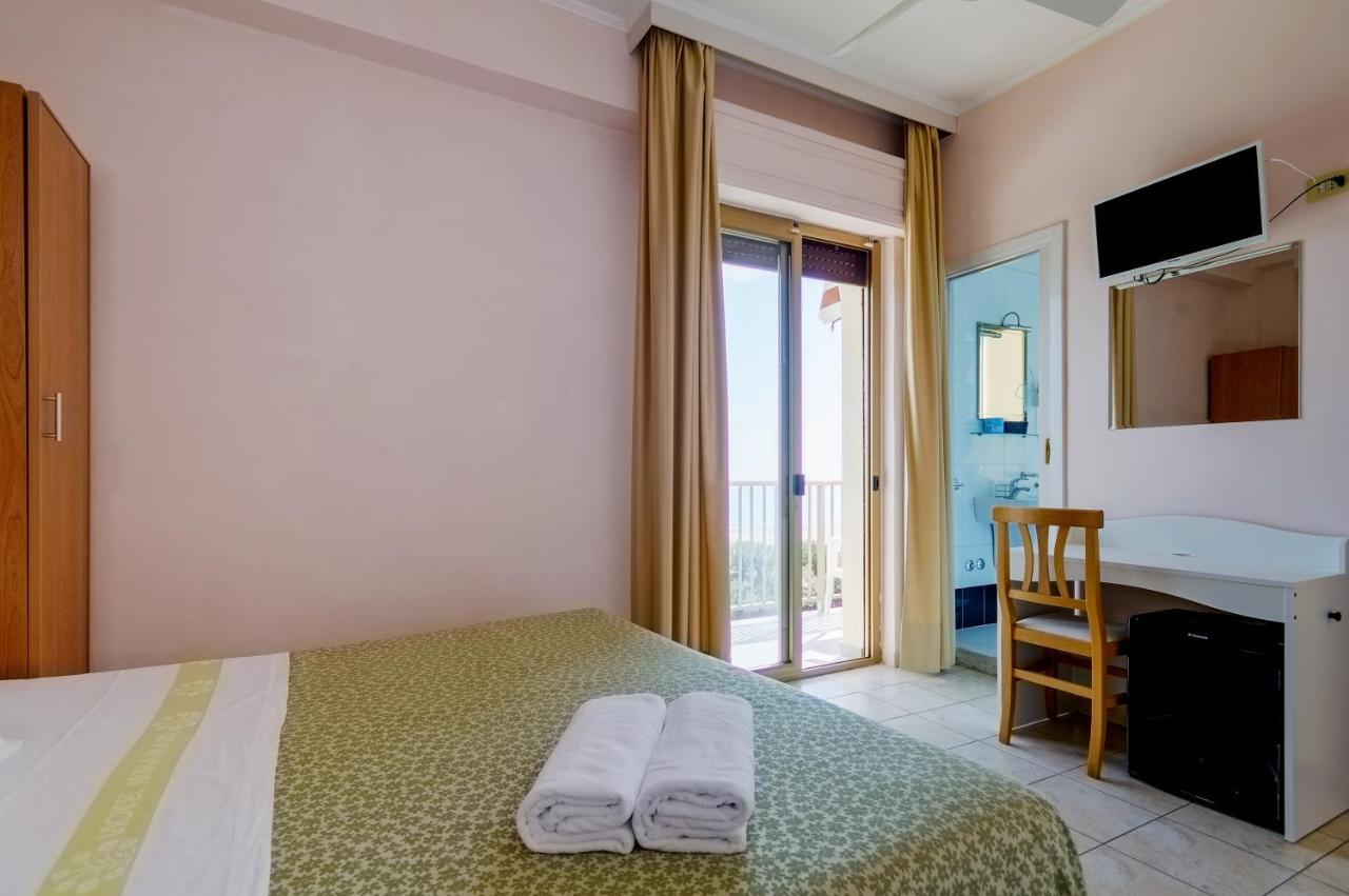 Hotel Miramare - Silvi Marina Exteriér fotografie