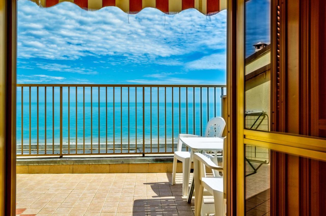 Hotel Miramare - Silvi Marina Exteriér fotografie